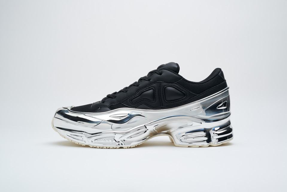 adidas by RAF SIMONSシューズ新作はミラー仕上げ | HIGHSNOBIETY.JP