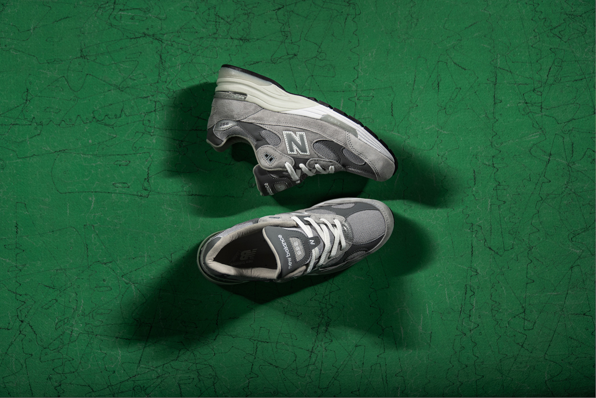 New Balance「992」ついに復刻発売 | HIGHSNOBIETY.JP（ハイスノバ