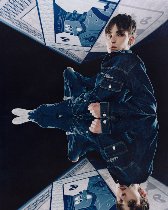 DIOR×ケニー・シャーフ トランプを落とし込んだ新作コレクション発売