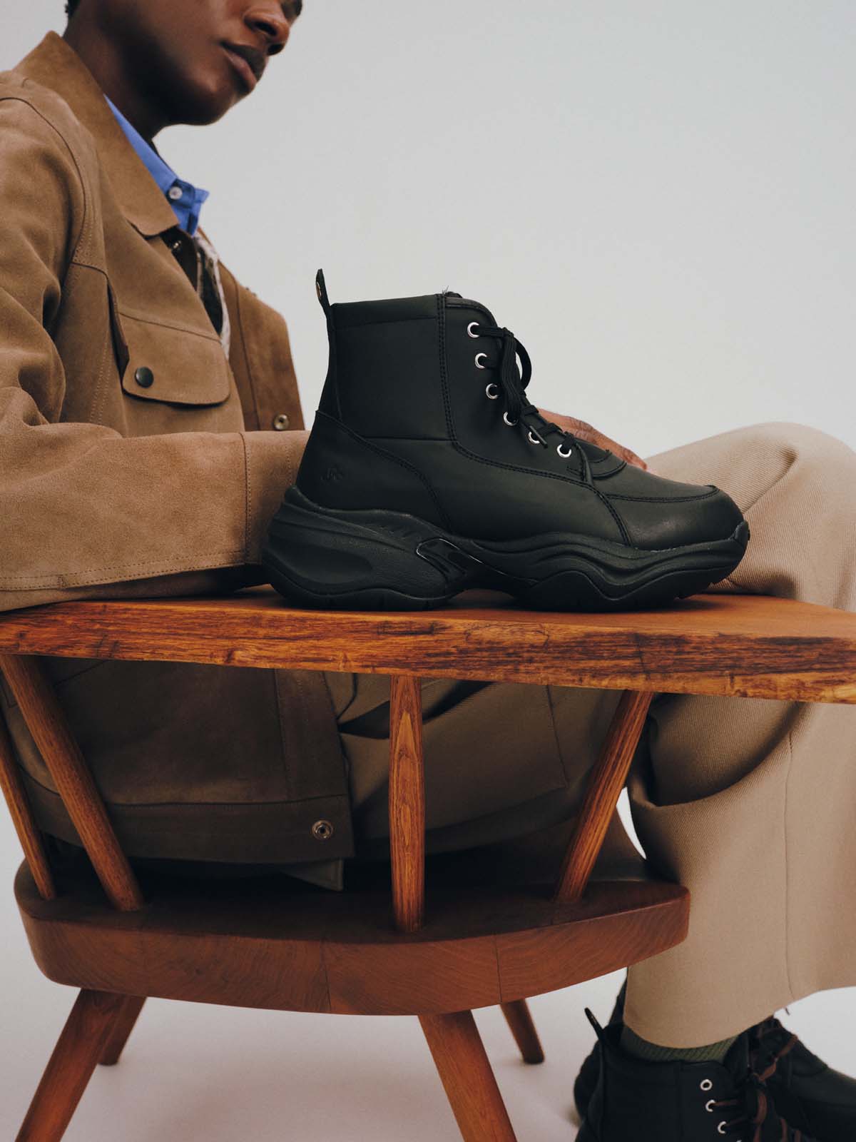 OAO、「THE CURVE 1 NUBUCK」の新色と初のレザーブーツ発売