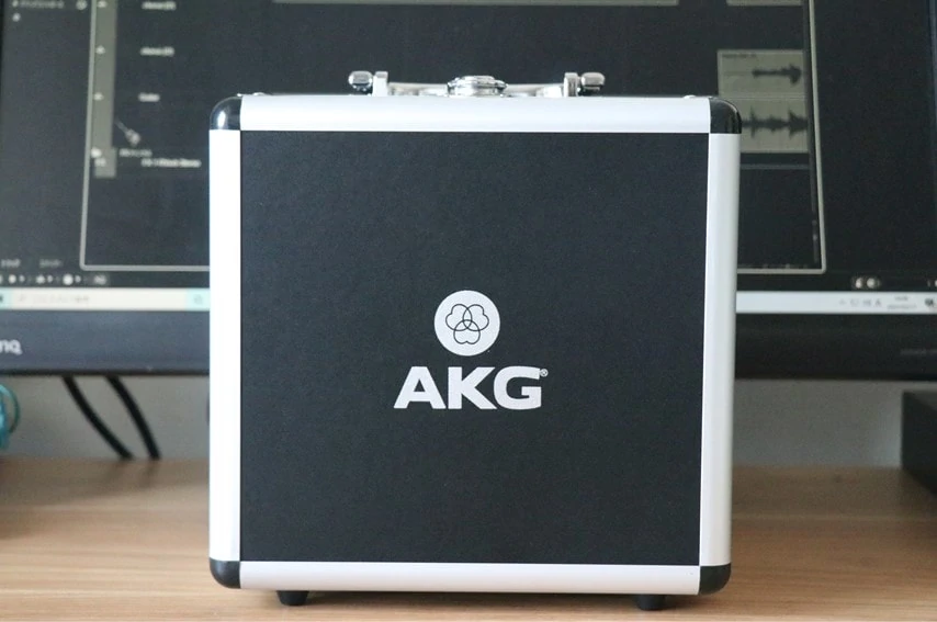 AKG P220をレビュー。1万円半ばで充実した付属品のコンデンサーマイク