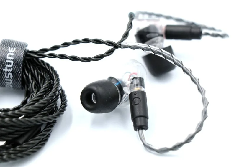 Acoustune RS THREEをレビュー。音楽制作向けのインイヤーモニター