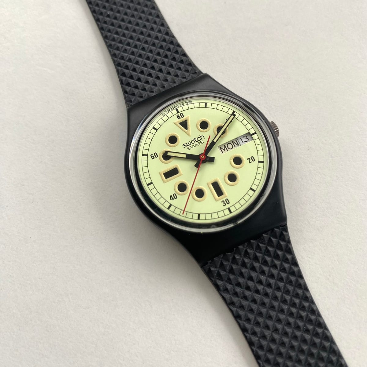 スウォッチ史上最高の14本」を熱烈なコレクターでもある英国敏腕