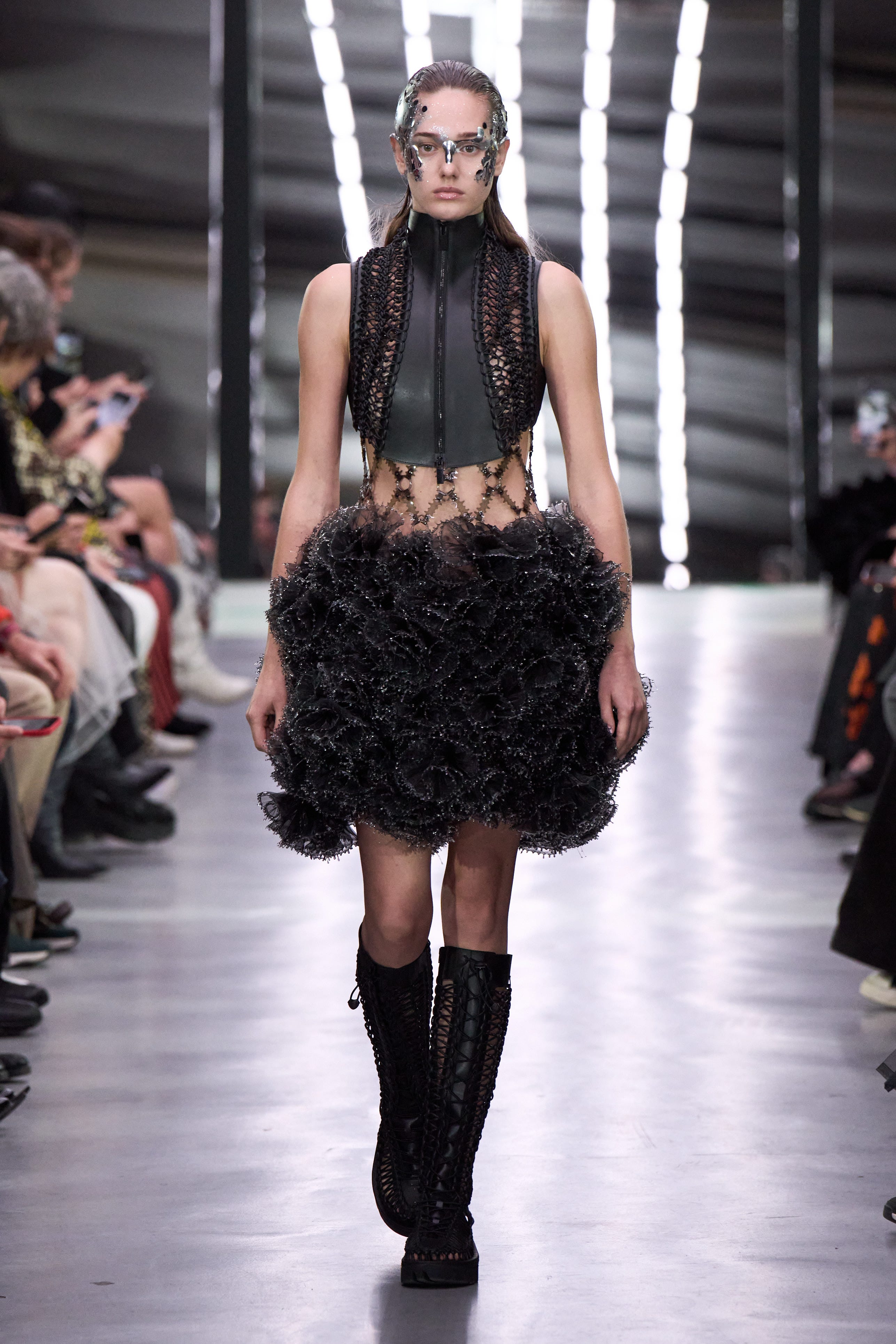 ノワール・ ケイ ニノミヤ（NOIR KEI NINOMIYA）2024春夏コレクション