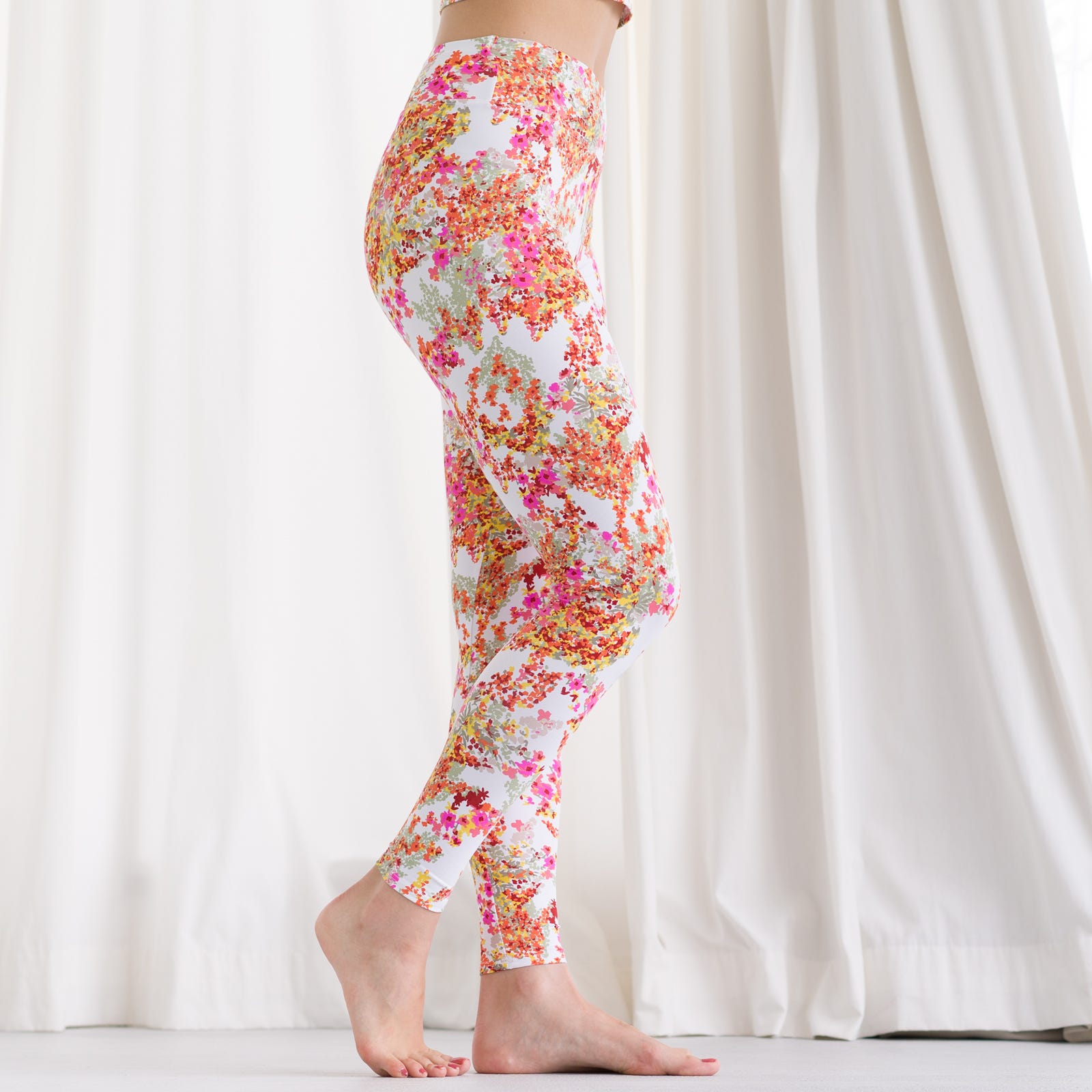 大人気！ リンダワークスの新作レギンスが入荷