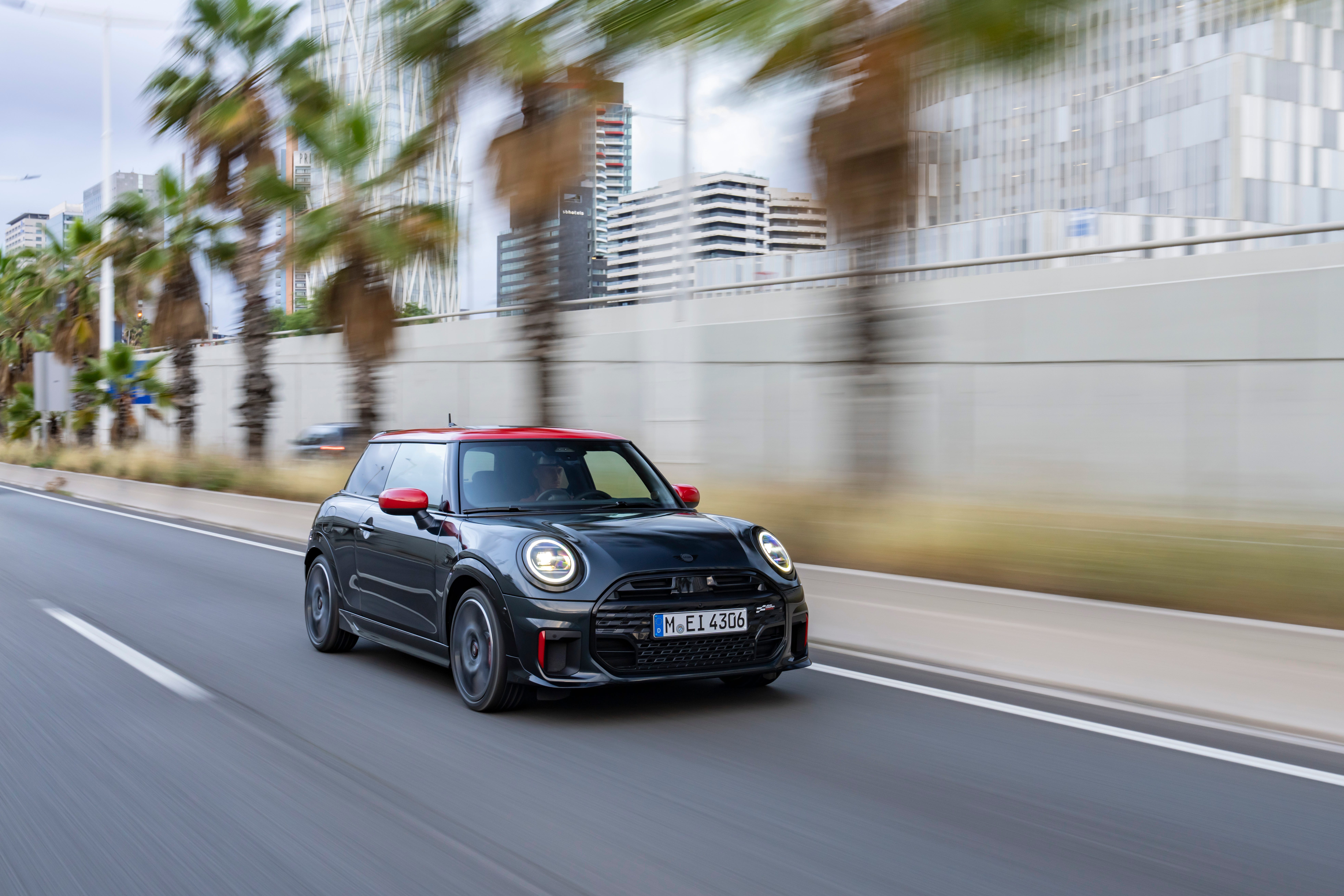 Mini's New 2-Door John Cooper Works Models Ditch the Stick Shift