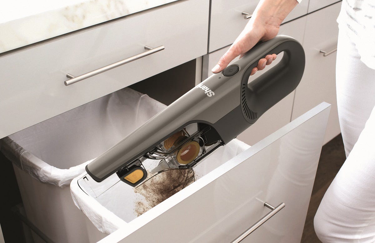 最強のサイクロンハンディクリーナーが「Shark」より新登場