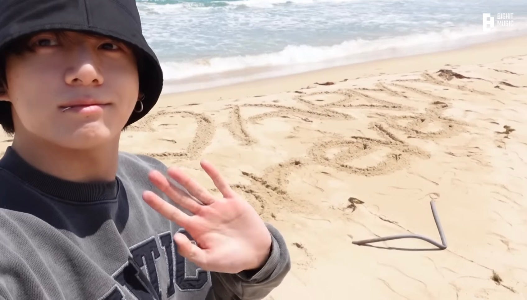 s-2015237-1660829659.jpg?crop=