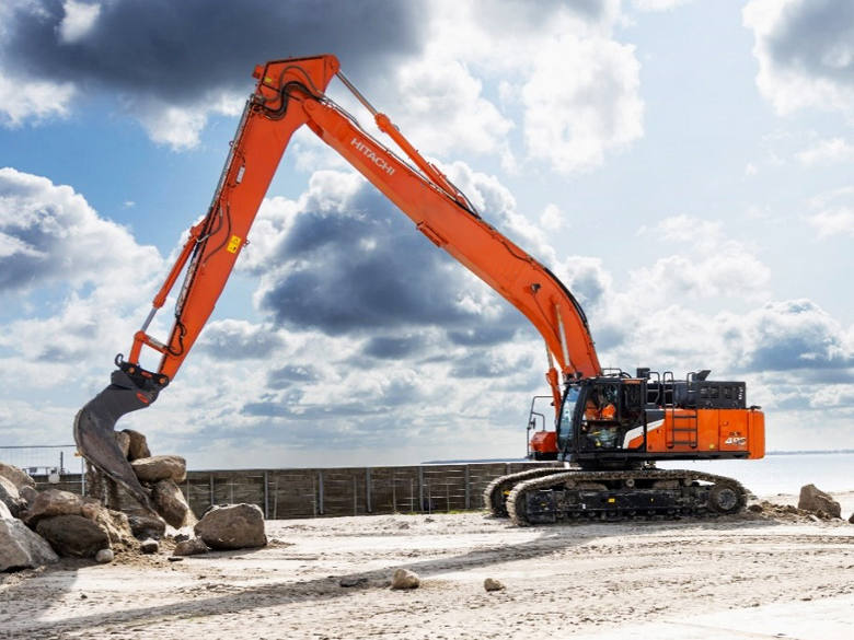 Hitachi introduces new ZX490LCH-7 super long front excavator