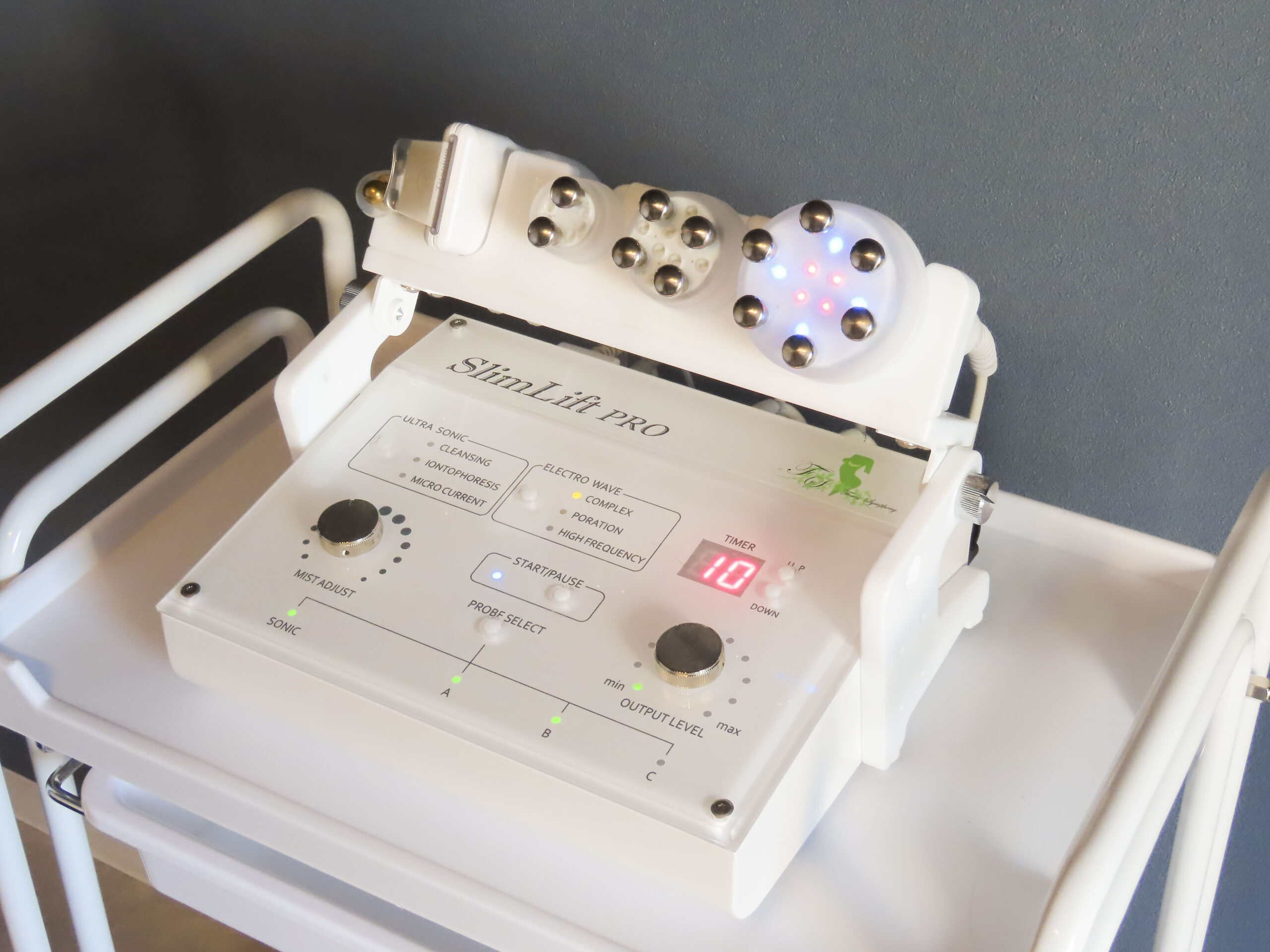 たるみ改善 - hitohada beauty salon【シミ・たるみ・毛穴改善エステ】