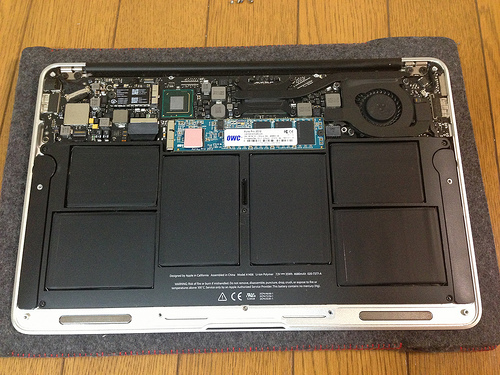 MacBook Air (11-inch, Mid 2012)のSSDを自分で換装して（入れ替えて