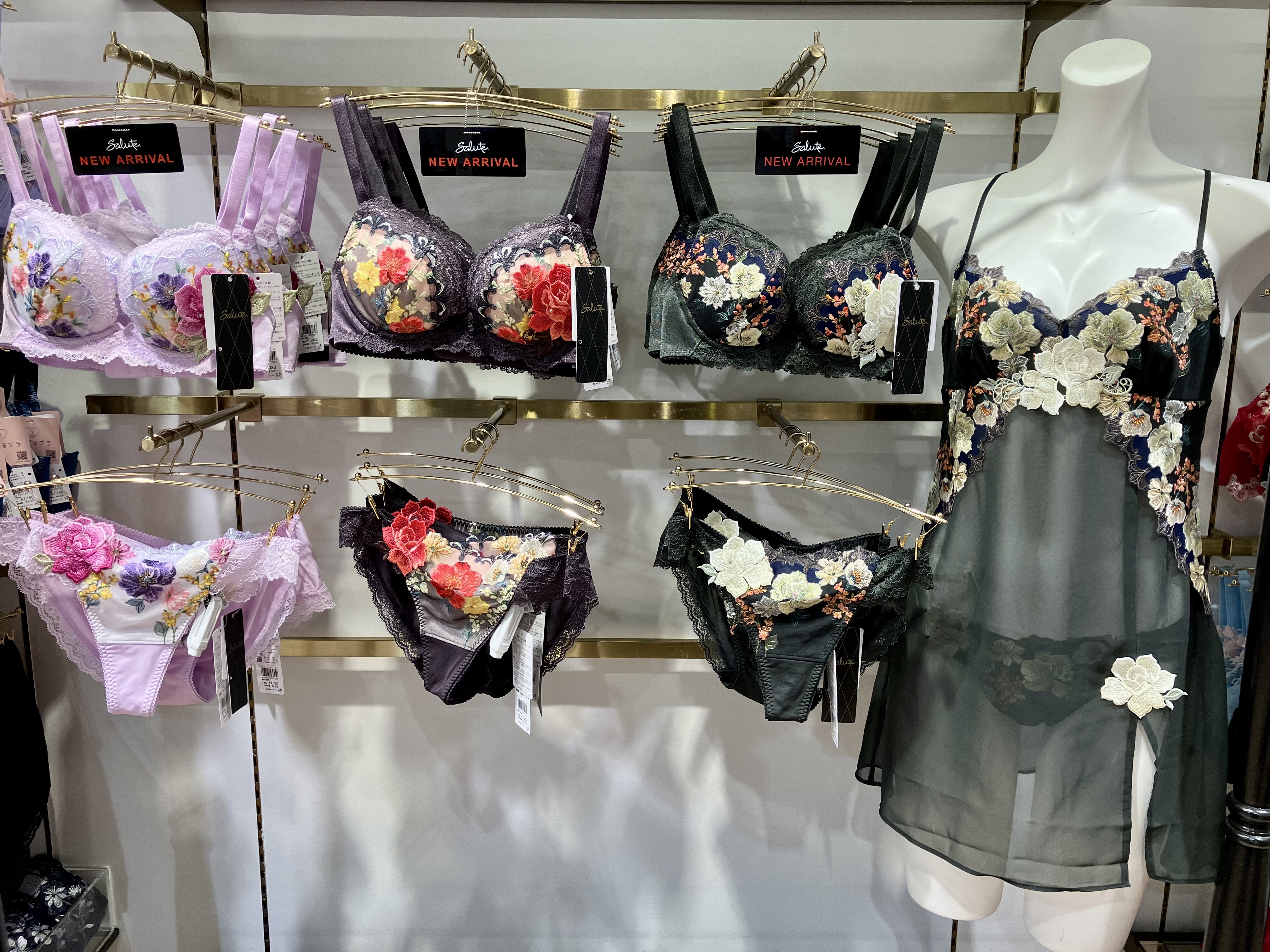 サルート新作入荷しました♪ | ショップブログ | 日吉東急アベニュー