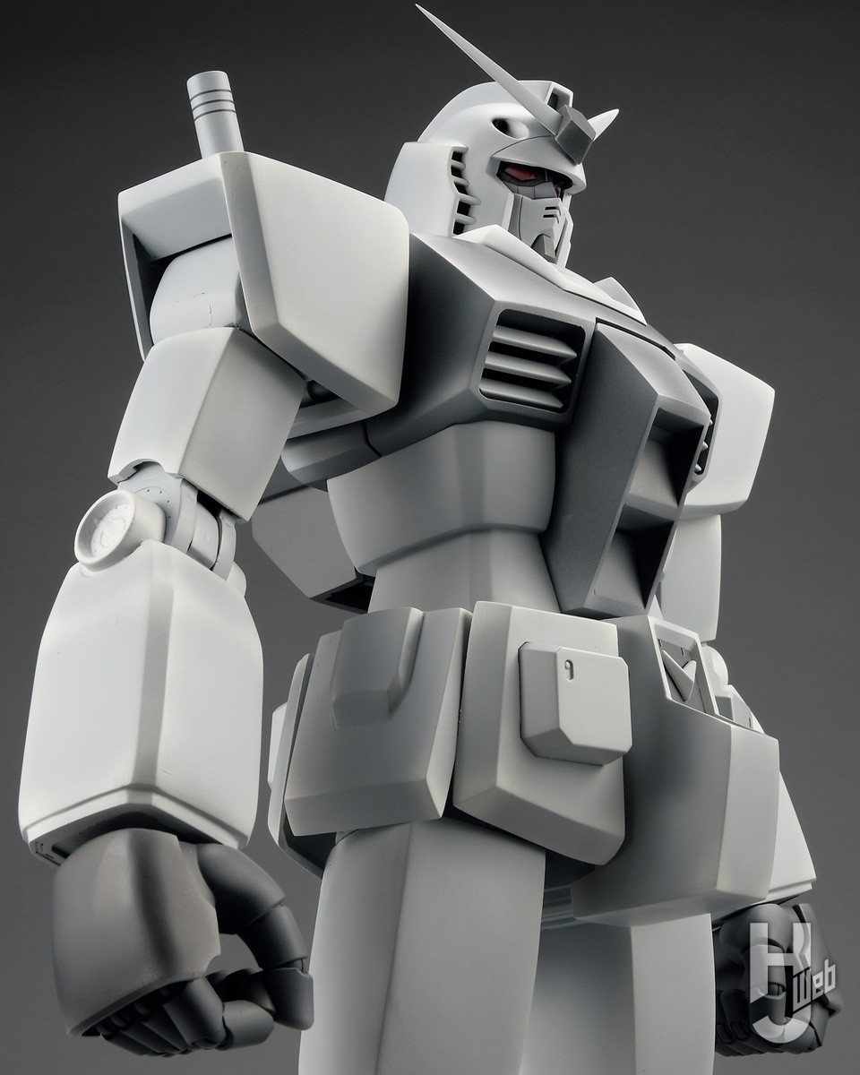 GQuuuuuuX』最終回の巨大化したガンダムをメガサイズモデルで製作