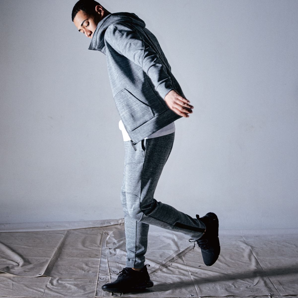 822ジップスウェットパーカー - HOOH VILEA 作業着と電動ファン付き