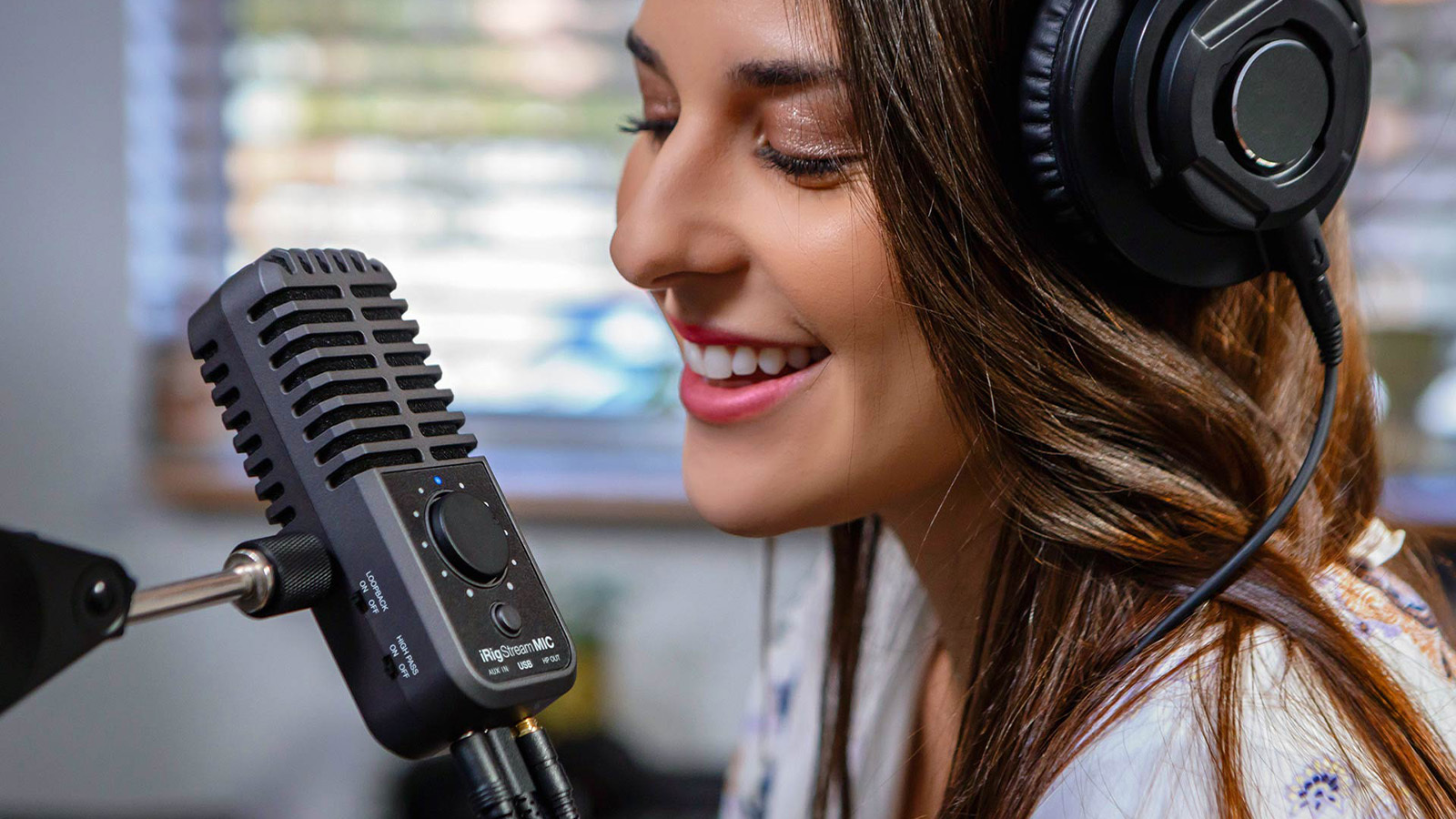 iRig Stream Mic USB - IK Multimedia | Hookup, Inc.