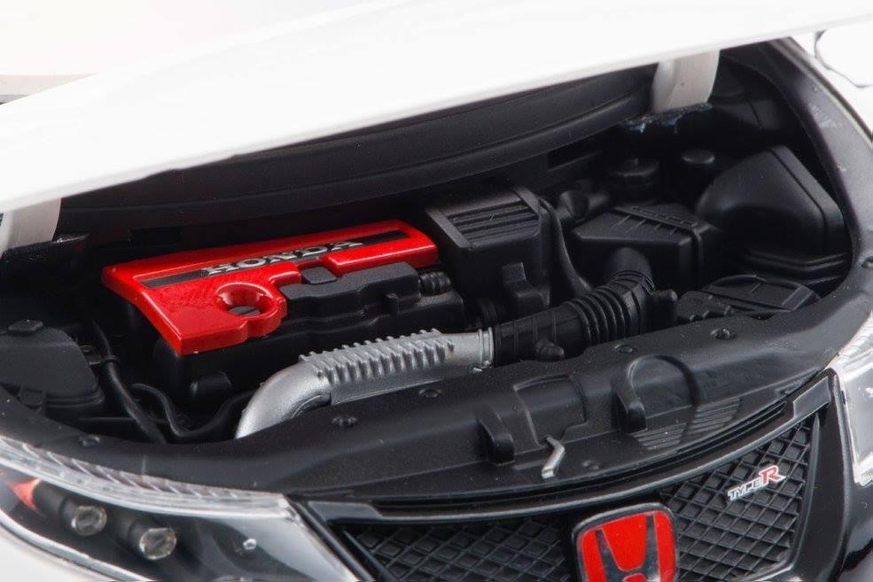 Ebbro 1/18 Honda Civic Type R 2015 - Hobbies N Games