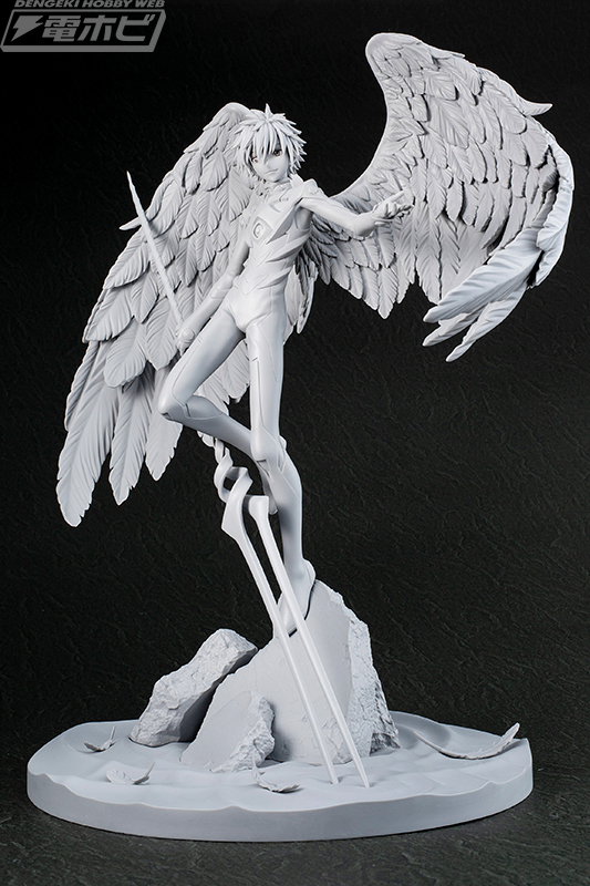 ヱヴァンゲリヲン新劇場版』渚カヲルが翼を広げた大迫力の姿で