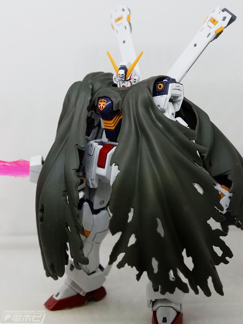 ガンプラ「RG クロスボーン・ガンダムX1」と「MG ガンダムNT-1 Ver.2.0