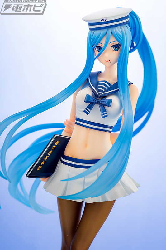 圧倒的透明感に見惚れる!!『蒼き鋼のアルペジオ』タカオがセーラー服に