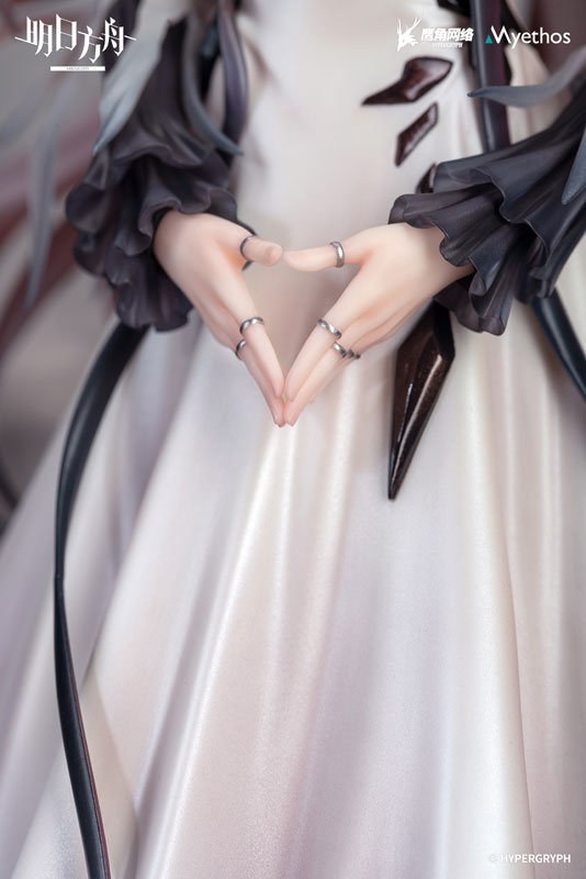 アークナイツ』儚げな表情や美しい立ち姿に心惹かれる！魔王が1/7