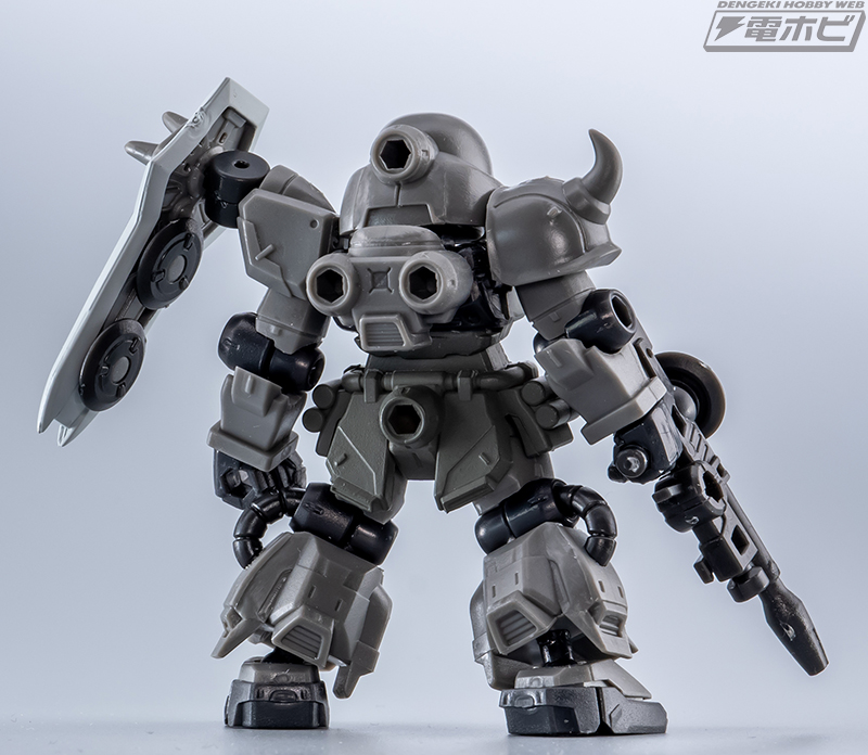 プロトタイプガンダムにシルヴァ・バレト・サプレッサー、ザク