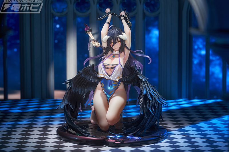 オーバーロード』アルベドが手足を鎖で拘束されて苦悶している姿で