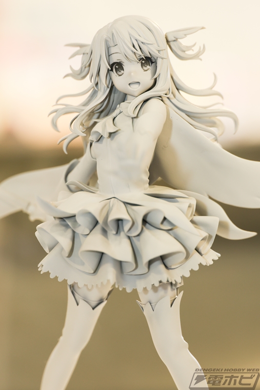 Fate/kaleid liner プリズマ☆イリヤ』転身シーンを再現したイリヤの