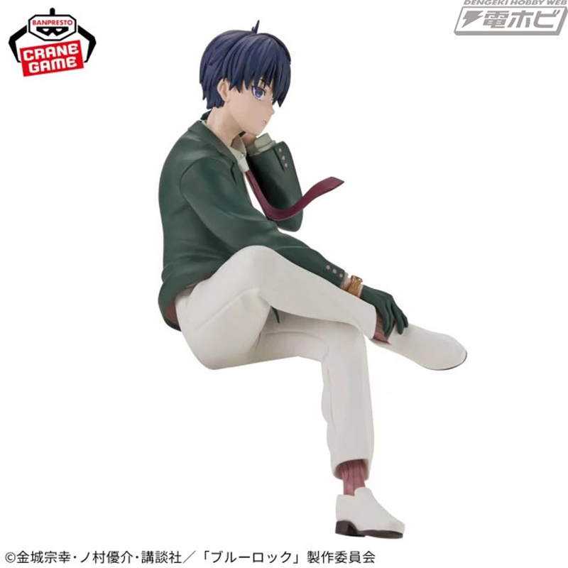 オリジナル衣装を纏った座り姿の潔世一＆糸師凛を立体化！TVアニメ