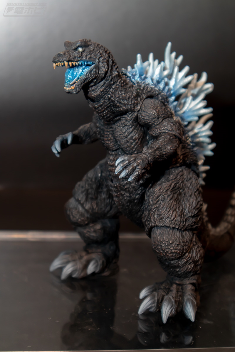 S.H.MonsterArts」 ゴジラ（2001）放射熱線 Ver.やビオランテ Special