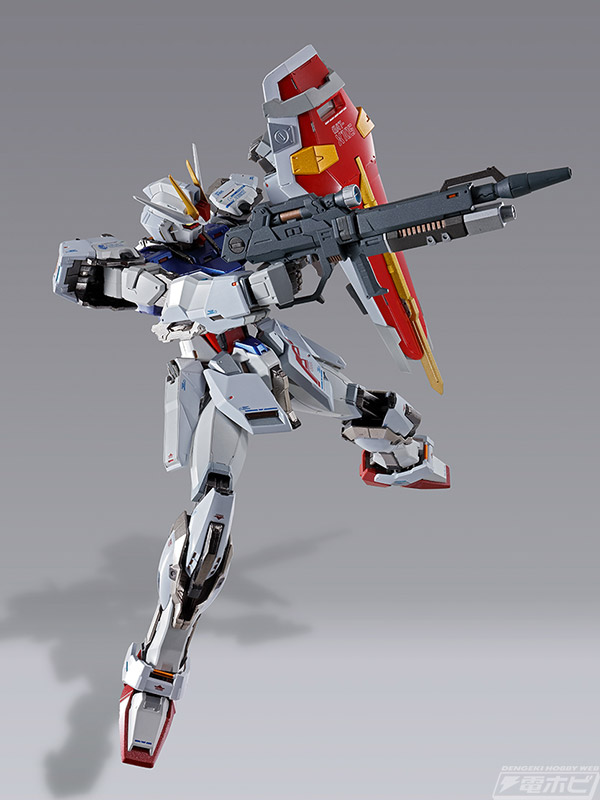 METAL BUILD10周年記念パッケージのストライクガンダムとエール