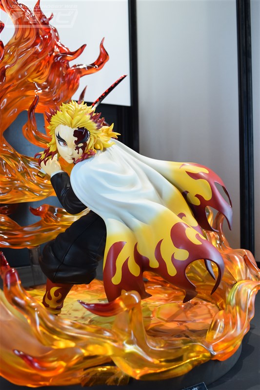 超大サイズの1/4スケール煉獄杏寿郎フィギュアの彩色見本が初展示