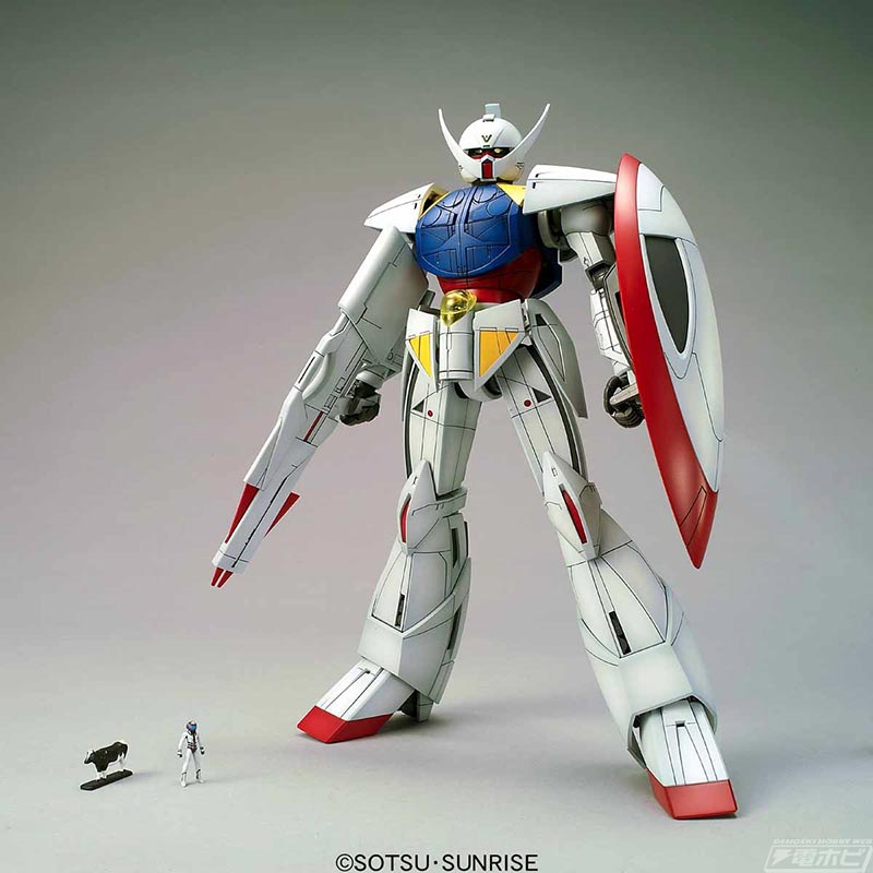 ∀ガンダム』のガンプラ「MG ターンエーガンダム」と「MG ターンX」の