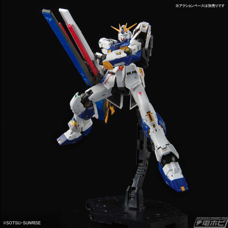 実物大νガンダム立像のガンプラ「RG RX-93ff νガンダム」などが7月13日