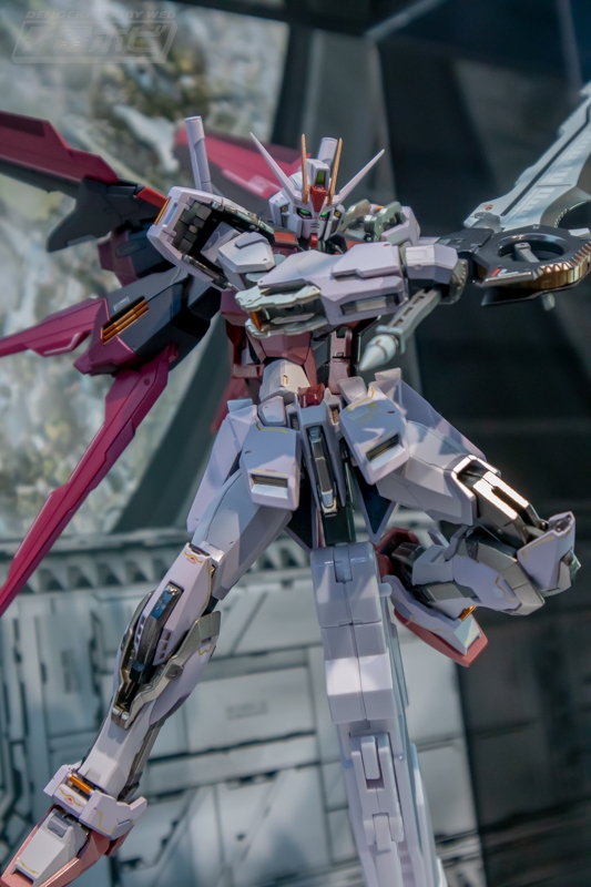 METAL BUILD」ストライクルージュ グランドスラム装備型や「G.F.F.M.C.