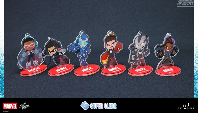 グリヒル」アートのマーベルキャラがカード、フィギュア、キーチェーン