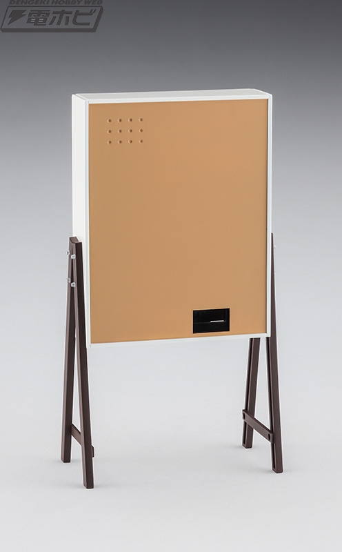 実際にコインを弾いて遊べるレトロな「10円ゲーム」のプラモデルに