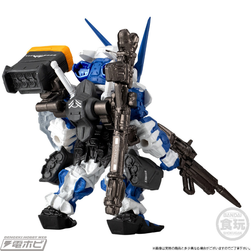 豊富な武装も付属！ガンダムアストレイ レッドフレームとブルー