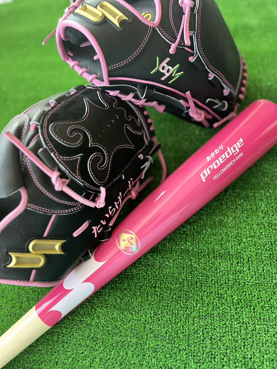 西武】中村剛也が母の日にピンク色のバットを使用へ｜パ・リーグ.com