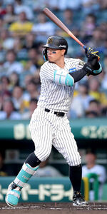 阪神】佐藤輝明が明かす両リーグ断トツ19本塁打の要因「右足を軸に