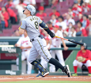 阪神】佐藤輝明が2戦連発の先制23号ソロ、コイ党は静まりかえる