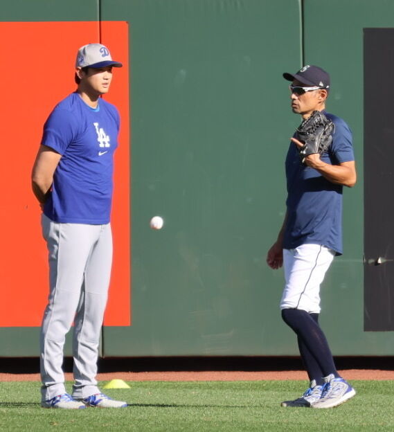 大谷翔平とイチロー氏が試合前に対面 前日には山本由伸＆佐々木朗希も