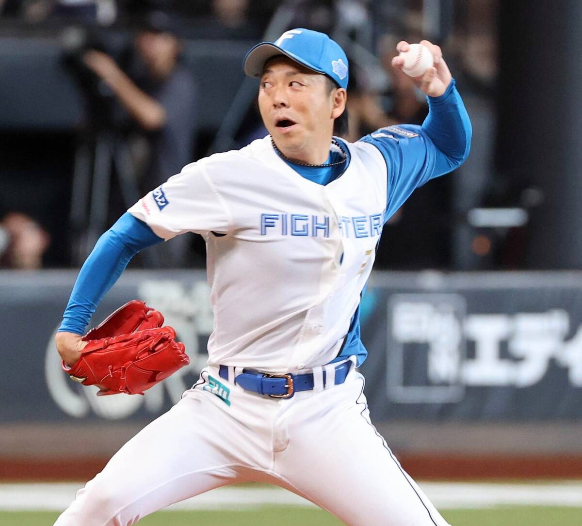 日本ハム40歳・宮西尚生、来季も現役続行 NPB900登板を誇る