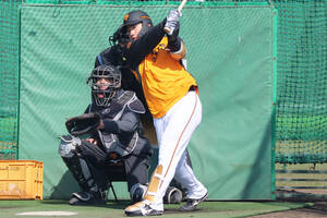 巨人】坂本勇人2000安打カウントダウン缶バッジ発売…全16種類を