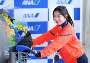 中谷潤人のサウジ決戦に向けた応援グッズが完成 ロス合宿では週4日