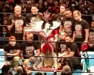 獣神サンダー・ライガー、引退式で母に感謝のメッセージ「お母ちゃん