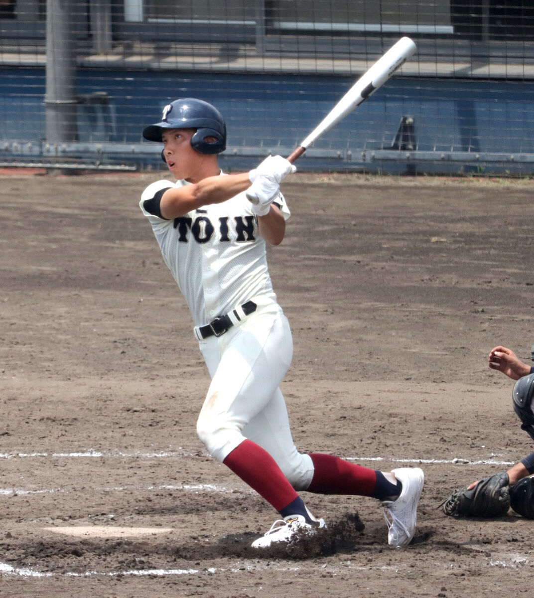 大阪】センバツ王者・大阪桐蔭がコールド発進 1番・伊藤櫂人が“夏1号