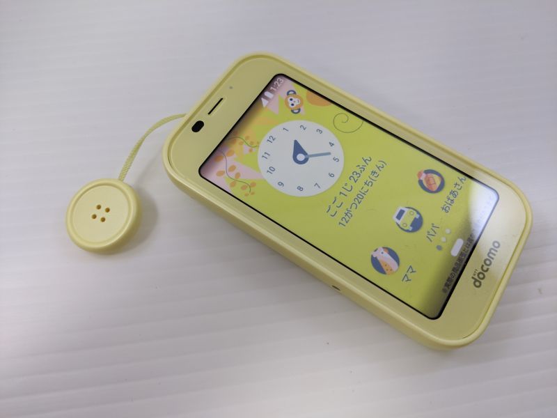 NTTドコモ SH－03M キッズケータイ モックアップ 3色セット