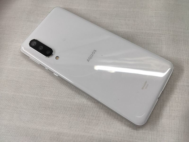 au SHG02 AQUOS zero5G Basic DX モック