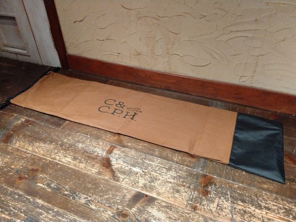 sanzoku mountain【shock】のランタンハンガーケースは「C&CPH」で