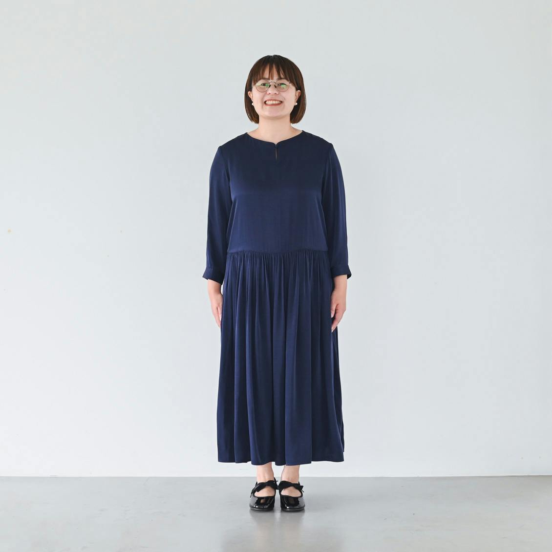 着用レビュー】セミフォーマルドレスを、スタッフ5名が着てみました